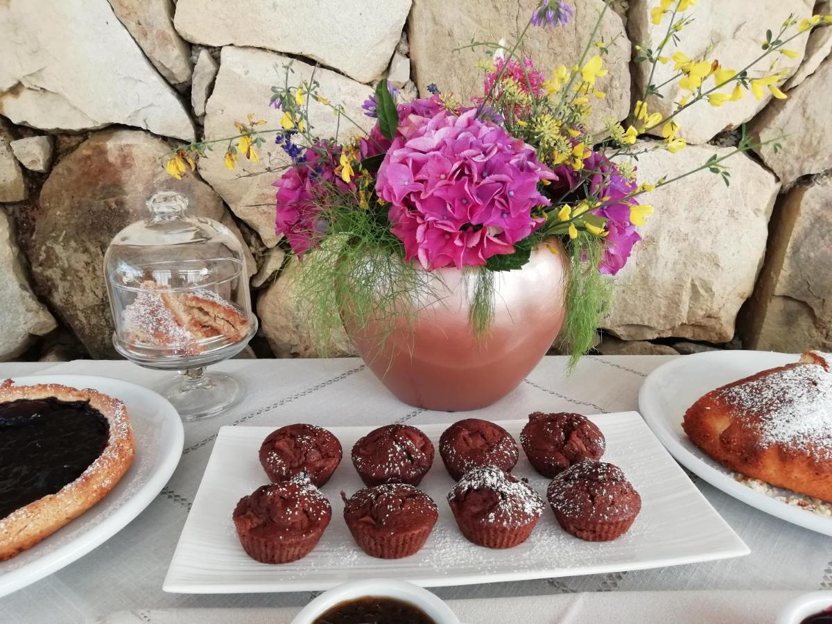 La Cicala Stonata Acomodação com café da manhã Dolceacqua Exterior foto